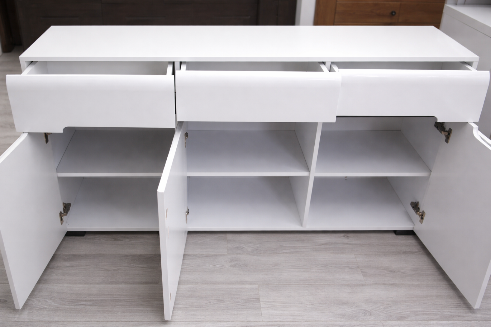 Комод-тумба KOM3D3S/8/15 Амелия 150 см Белый глянец МДФ с ящиками и полками BRW