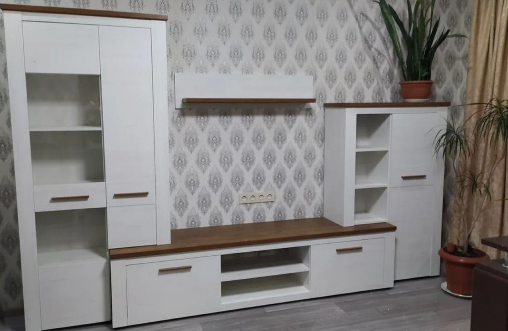 Стінка у вітальню Монтреал 315 Андерсон пайн + Дуб Апріл Меблі Сервіс