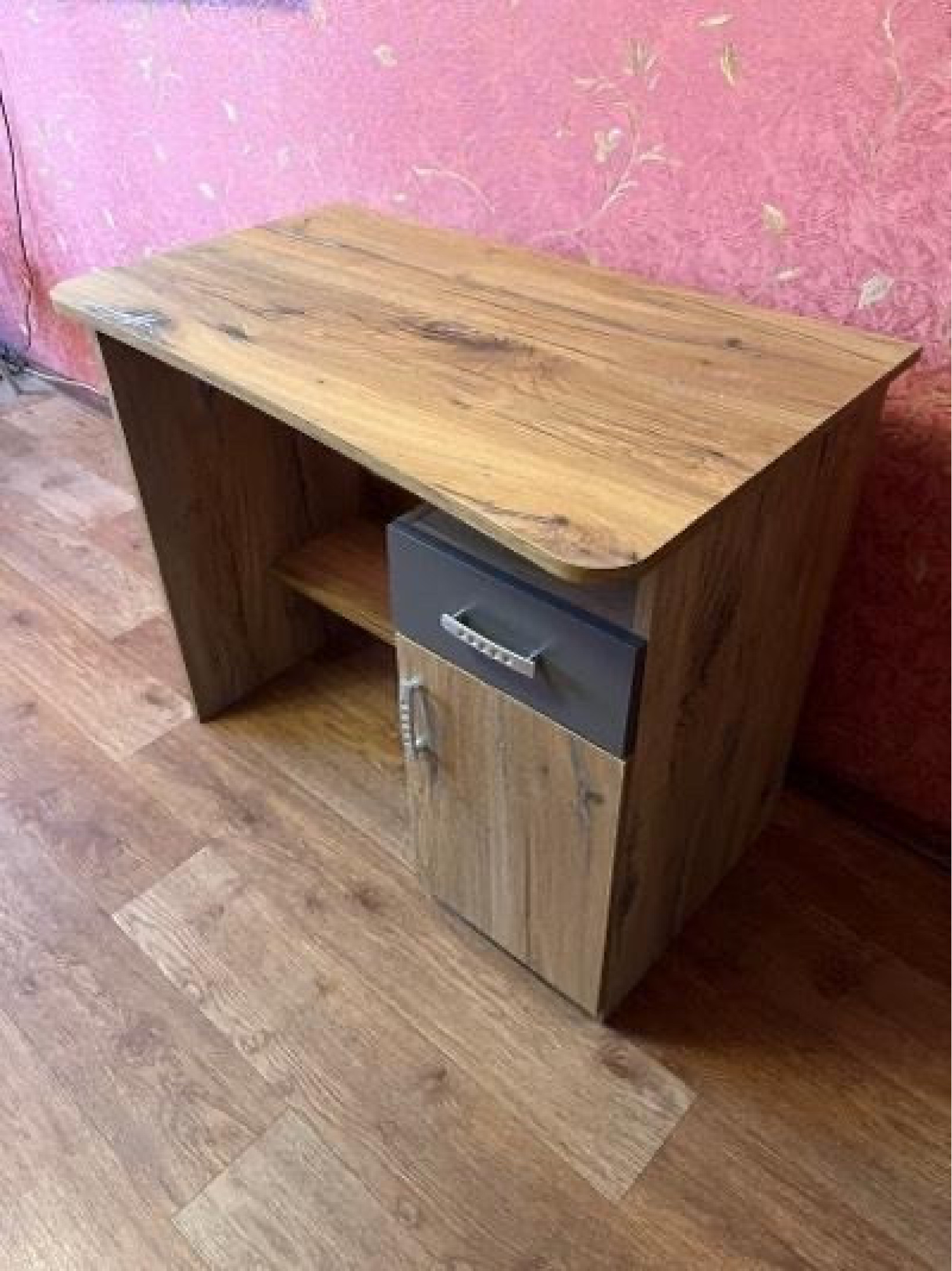 Письменный стол Ровесник Дуб Флагшток/Графит серый Мебель Сервис