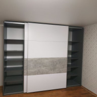 Шкаф купе Doros G-Caiser 2 ДСП / 4 части 220х60х240 (42001013)  Графит/Белый со вставкой Бетон