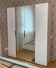Шкаф 4ДЗ (180) с зеркалом Амелия МДФ Белый глянец Свит Меблив