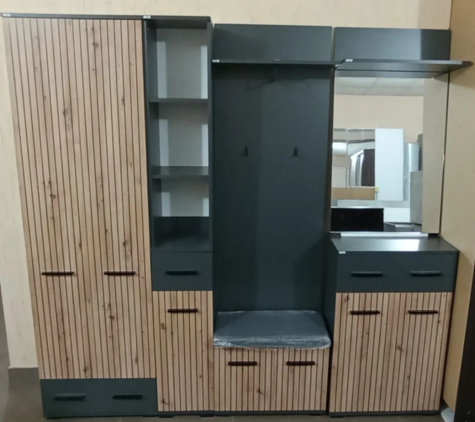 Шкаф Амбре Дуб Артизан/Антрацит Свит Меблив