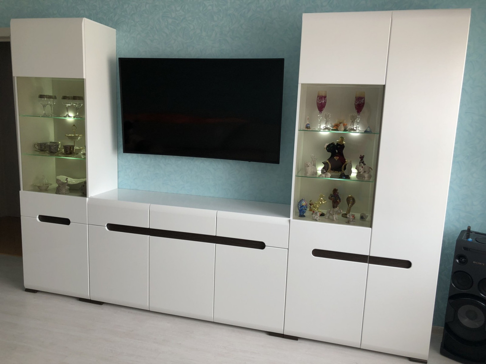 Шкаф Витрина REG1W1D21/9 с подсветкой Амелия Белый глянец МДФ 90см BRW