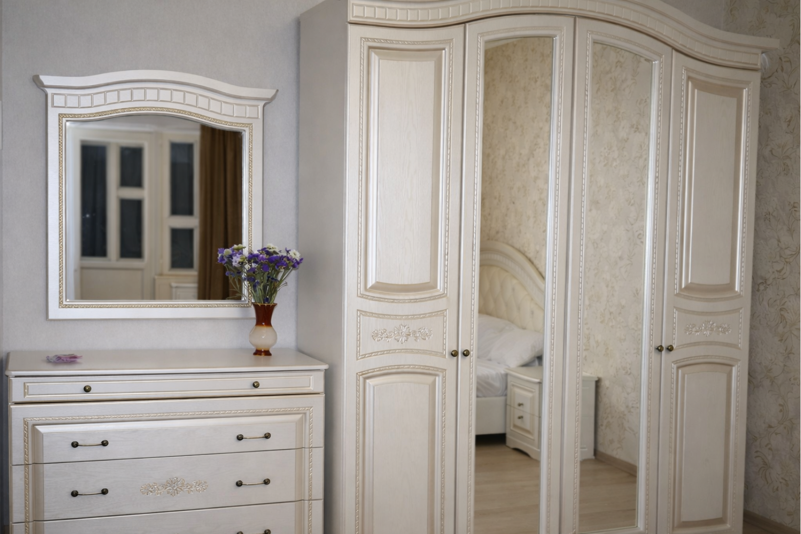 Зеркало Николь Белое дерево, патина Свит Меблив
