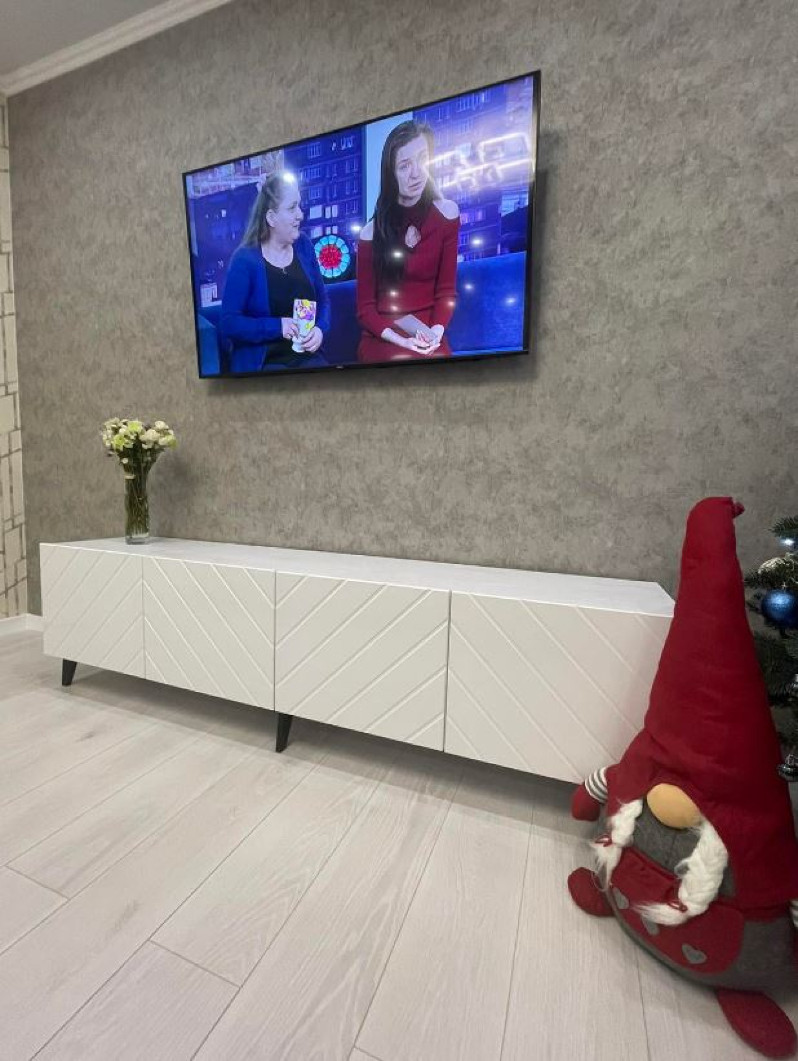 Тумба под телевизор Холли 2,0 м Белый глянец МДФ Свит Меблив